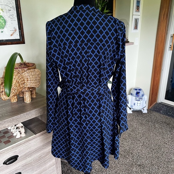 JustFab Blue and Black Midi Dress - Picture 5 of 8